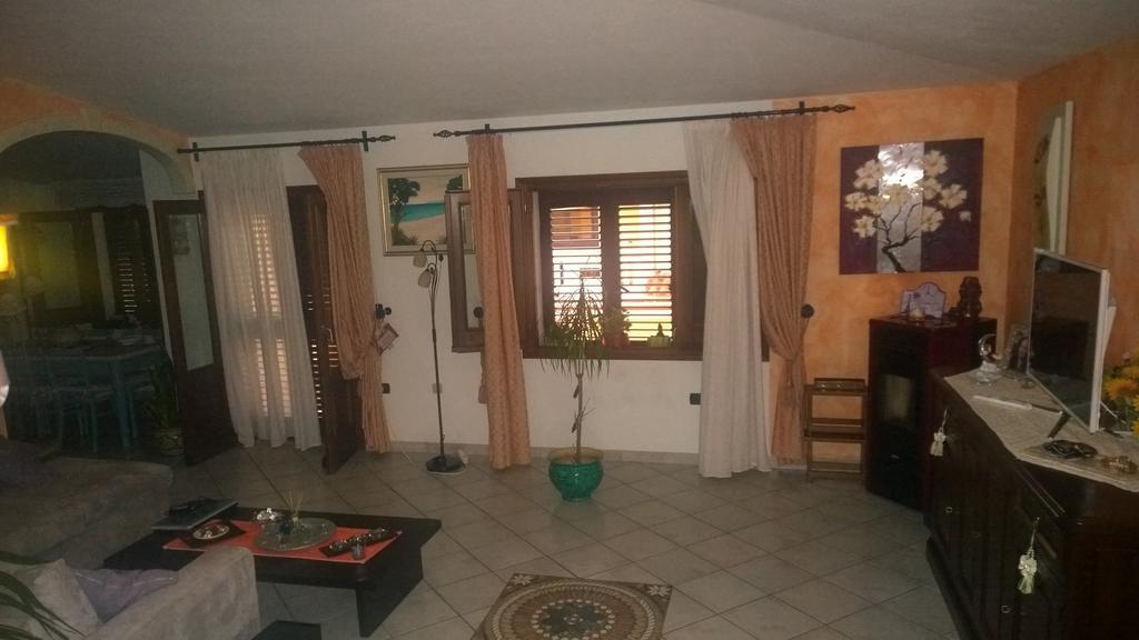 Casa Rosina Appartement Orosei Kamer foto