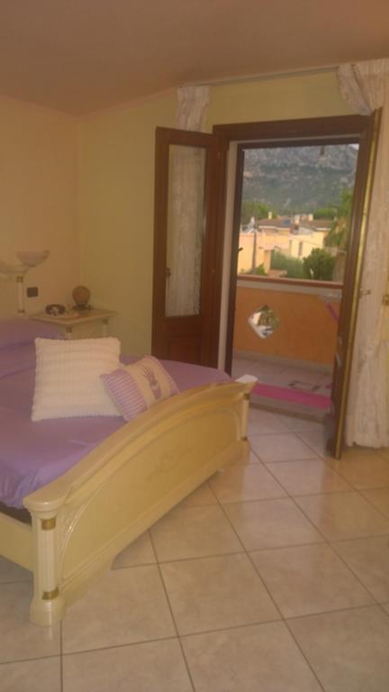 Casa Rosina Appartement Orosei Kamer foto