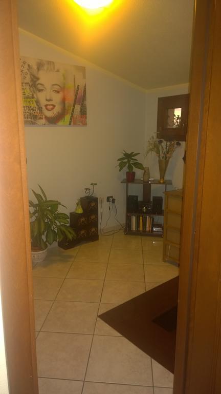 Casa Rosina Appartement Orosei Kamer foto
