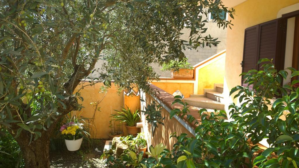 Casa Rosina Appartement Orosei Kamer foto