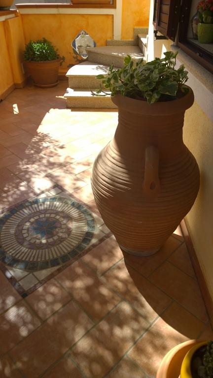 Casa Rosina Appartement Orosei Buitenkant foto