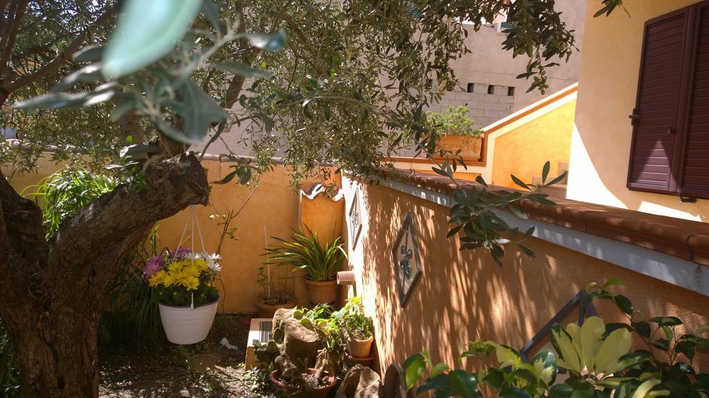 Casa Rosina Appartement Orosei Buitenkant foto
