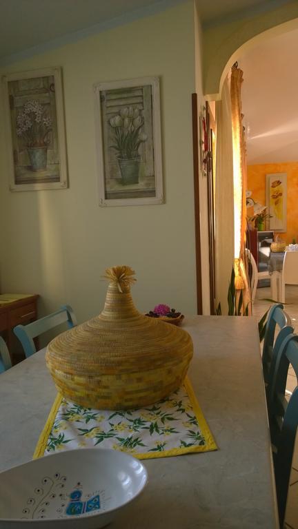 Casa Rosina Appartement Orosei Kamer foto