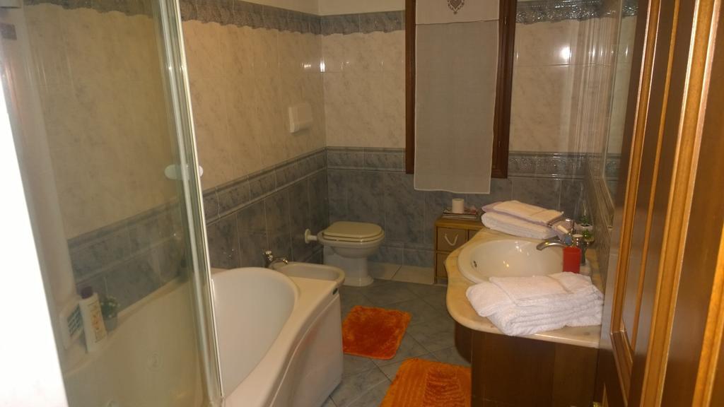 Casa Rosina Appartement Orosei Buitenkant foto
