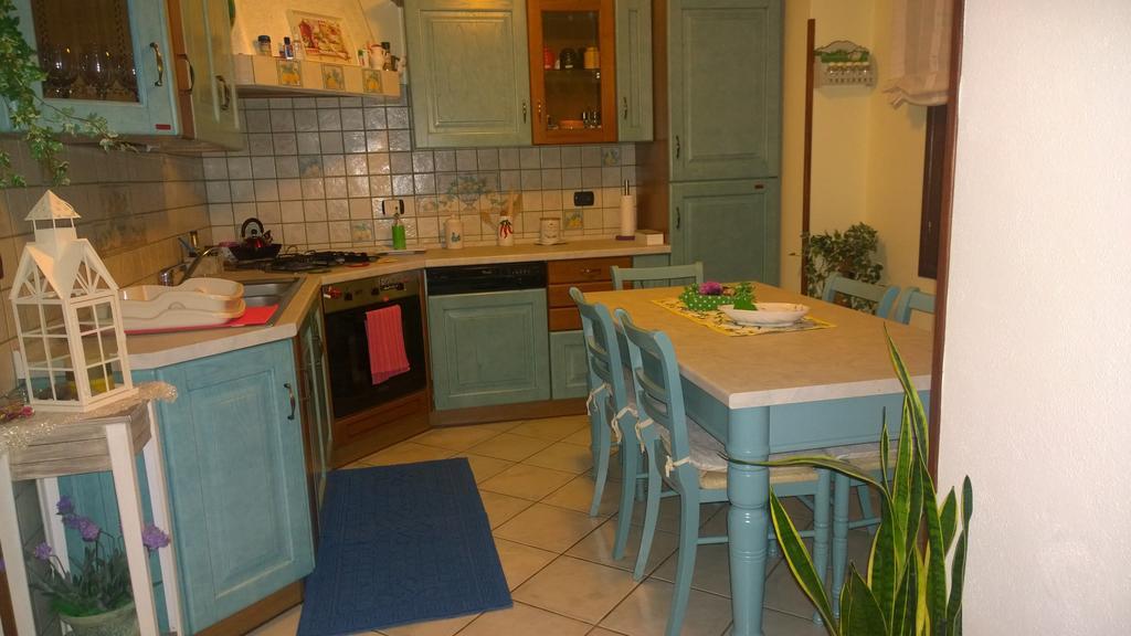 Casa Rosina Appartement Orosei Kamer foto